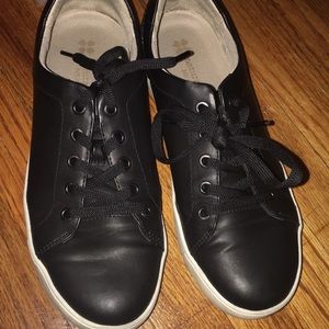 Naturalizer black leather like sneakers wide